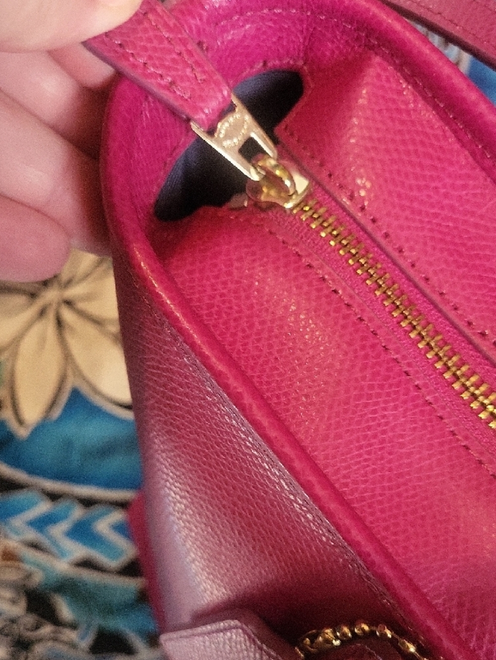 Coach Hot Pink Pebbled Leather Tote with Gold Hardware - Picture 7 of 12